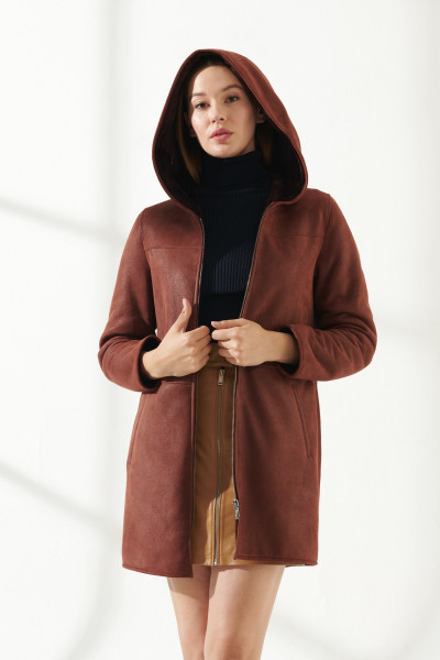 Michelle, Maßanfertigung Lammfelljacke Damen